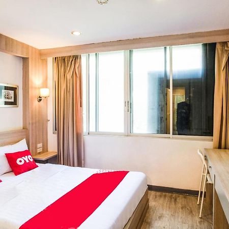 Oyo 437 Hostel Na Nara بانكوك المظهر الخارجي الصورة