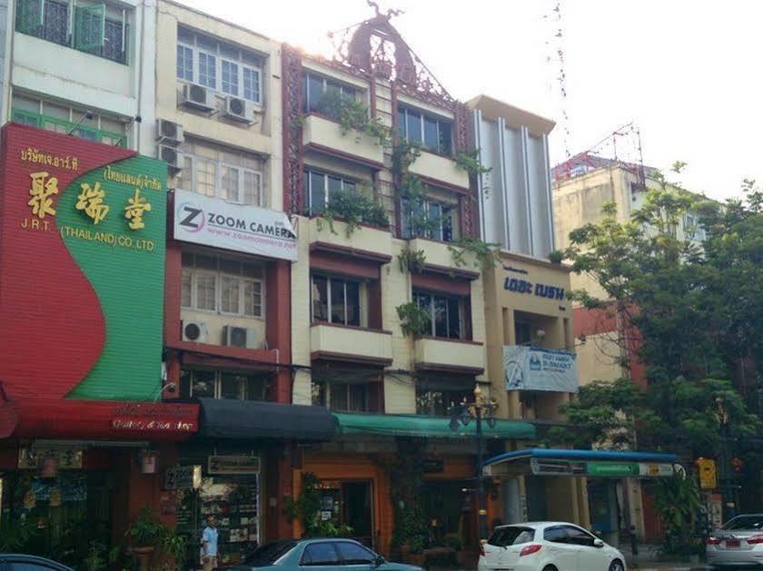 Oyo 437 Hostel Na Nara بانكوك المظهر الخارجي الصورة