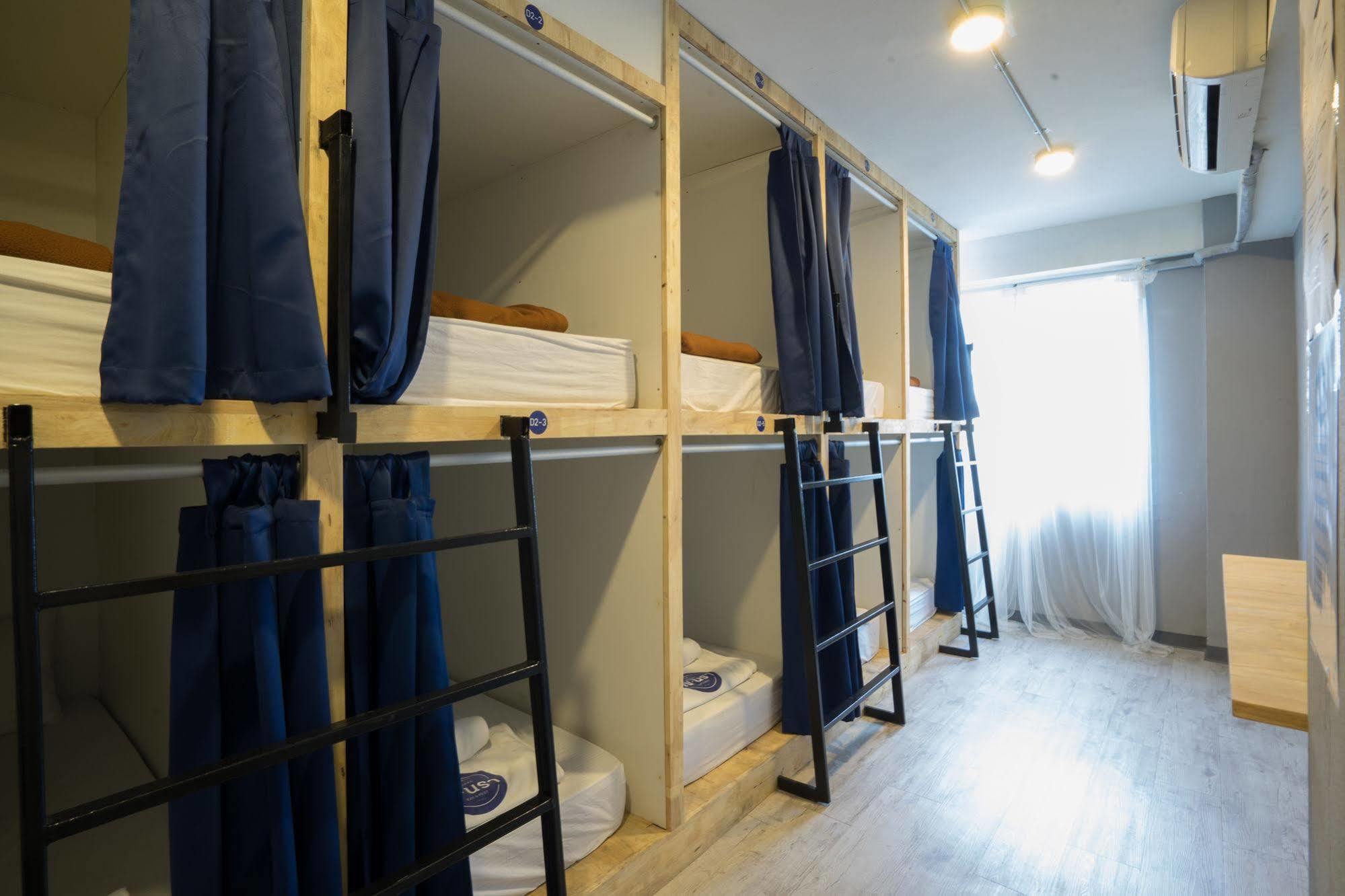 Oyo 437 Hostel Na Nara بانكوك المظهر الخارجي الصورة