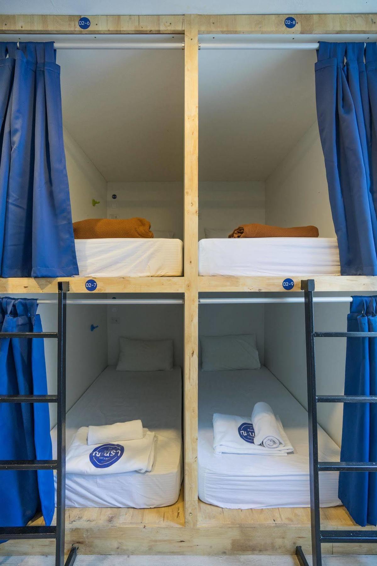 Oyo 437 Hostel Na Nara بانكوك المظهر الخارجي الصورة